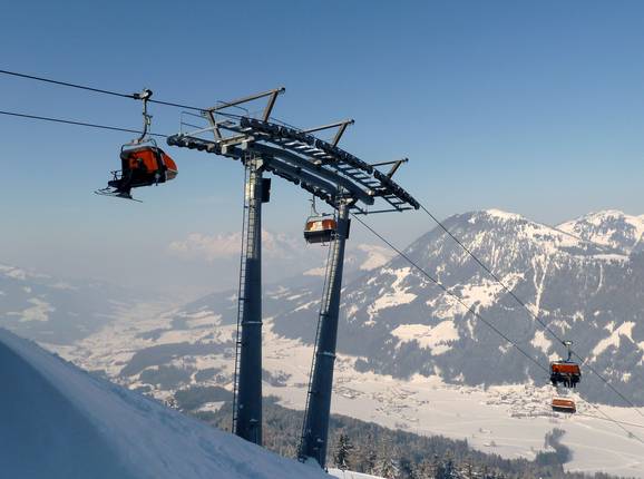 Buchensteinwand - 4pers.| Seggiovia ad alta velocità (ad agganciamento automatico) con cupole di protezione